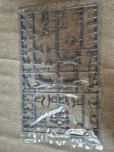 Dragon figures sealed - dragon, figures...sealed