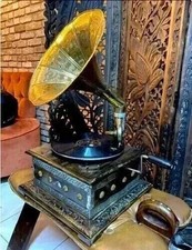 Antique HMV Gramophone Fully Functional Working Phonograph, win-up record player