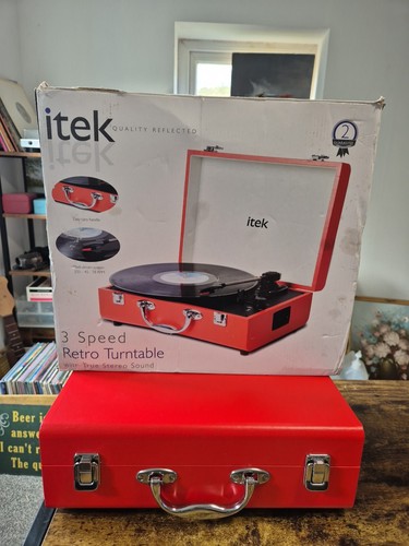 Itek cased vinyl - cased, player