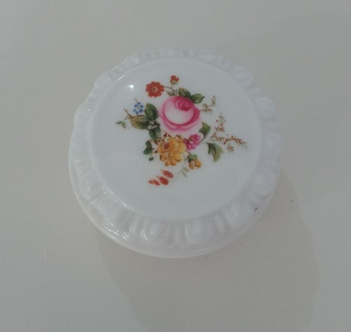 Coalport trinket pot with lid - pot,