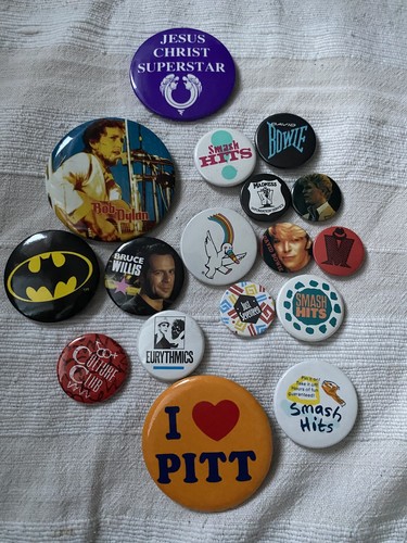 Vintage badge bundle 17 - badge,