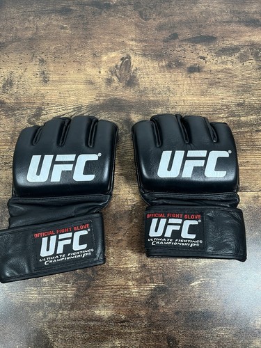Ufc black official fight glove - ufc,