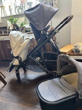 Uppababy Vista V2 Twin Travel System: reversible DOUBLE pram with bassinet, acc.