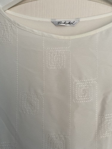 Ivory vest top size new - ivory,