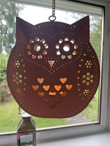 White metal hanging owl tea - hanging,