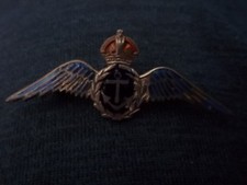 WW2 ROYAL NAVY FLEET AIR ARM SILVER SWEETHEART BADGE
