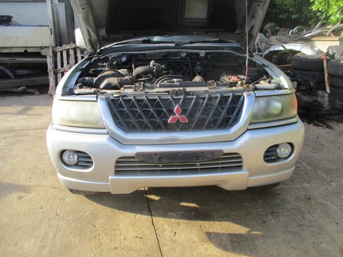 Mitsubushi shogun sport front - mitsubushi,