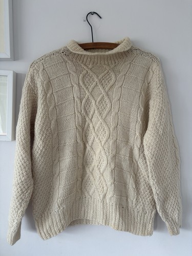 100 wool aran cable knit - 100%,
