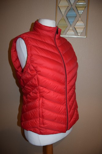 Red quilted feather down - red,