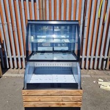 Two-In-One Refrigerated Patisserie And Beverage Cabinet