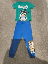 *NEW* TODDLERS  BABY PJ's PYJAMAS SET AGE 2 years - 3 GREEN BLUEY 100% COTTON