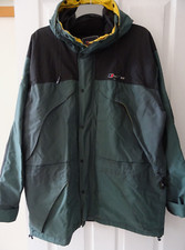 Berghaus | Vintage Mera Peak Gore-Tex Shell Jacket XL (Green) Outdoors / Casual