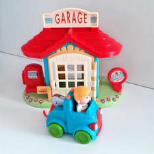 ELC Happyland Garage With Push