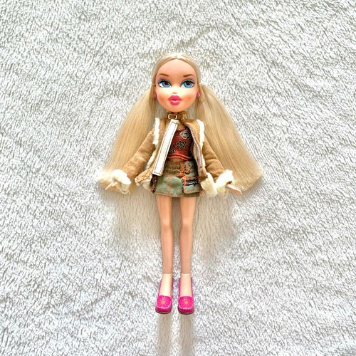 Bratz campfire cloe 2005 - campfire,