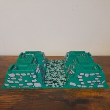 LEGO CASTLE RAISED 3D BASE PLATE VINTAGE GREEN 30271