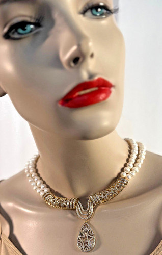 Freshwater pearls with - , large
