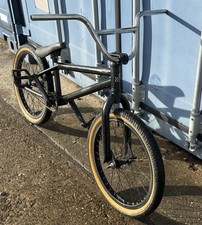 Voodoo Malice Freestyle BMX with Extra Parts and Accessories
