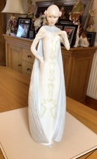 ROYAL DOULTON “DEBUT”