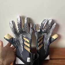 Adidas Predator URG 2.0 Demonskin Football Goalkeeper Gloves Size 7 Grey Gold 