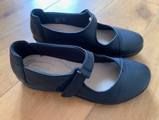 Clarks Ultimate Comfort Black