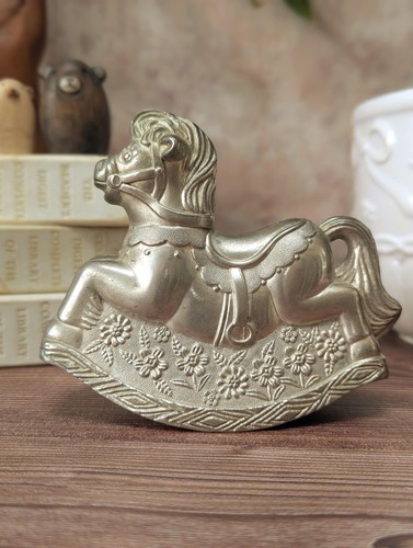 Vintage silver tone - silver, rocking