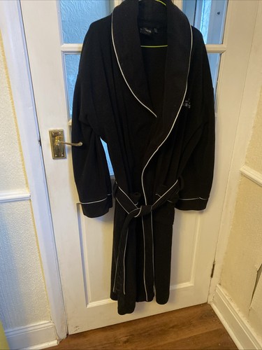 Men guinness dressing - guinness, gown