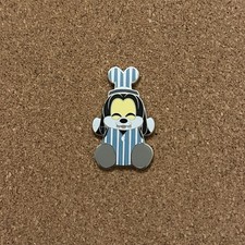 Disney Wishables Goofy Mystery Pin