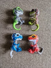 Fingerling Untamed T-Rex And Raptor Dinosaur Assortment Figures Moving/Screechin