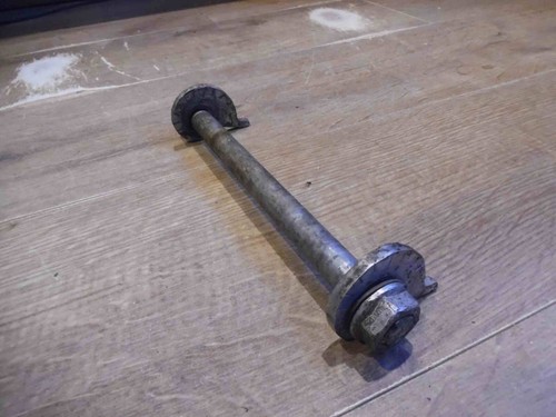 Gas 160 - rear, spindle