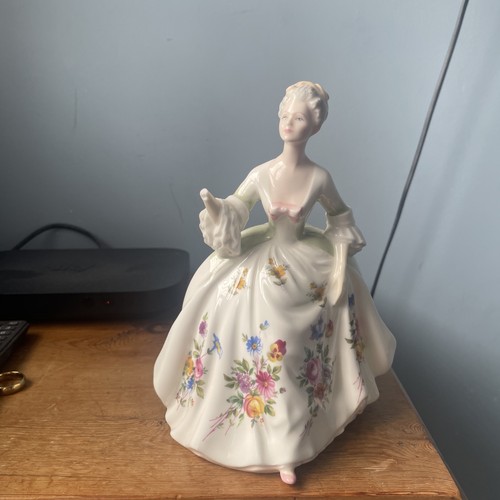 Stunning royal doulton - stunning,
