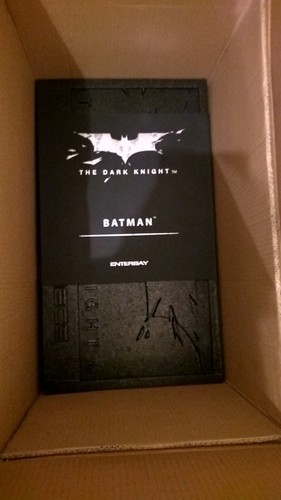 Enterbay dark knight batman - enterbay,