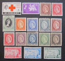 A SELECTION OF 17 QEII St