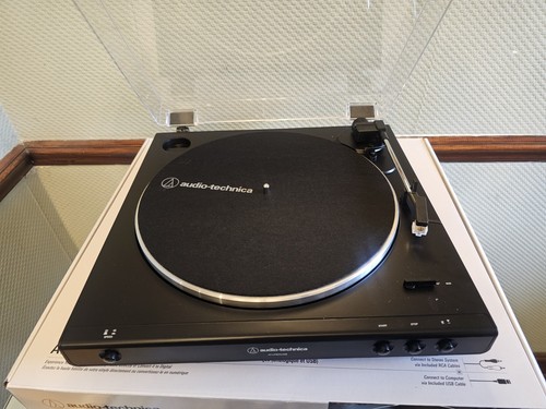 Audio technica turntable - audio, fully