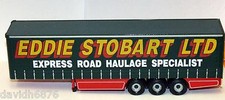 CORGI MODERN TRUCK CURTAINSIDE