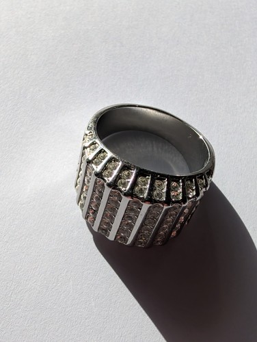 Stainless steel iced - steel, out
