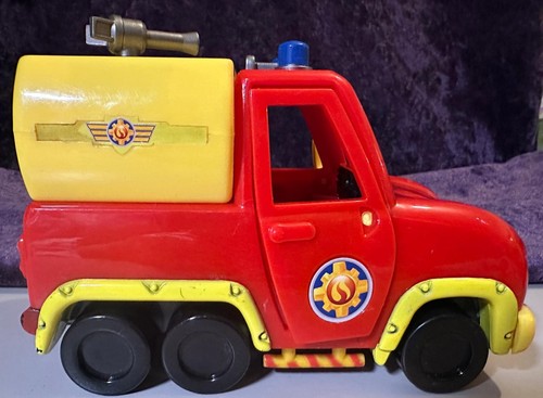 Fireman sam fire engine - sam,