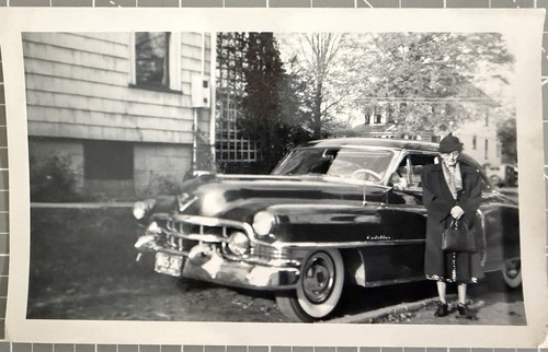 Vintage 1950s photo w - b&w, w/