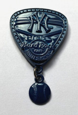 Hard Rock Cafe Pin Badge