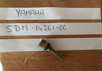 Yamaha carburettor jet holder - yamaha,