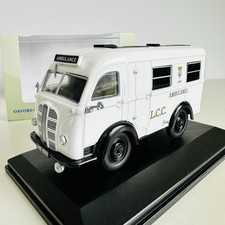 Oxford Diecast 1:43 LCC Austin
