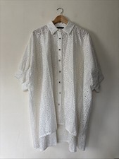 Studio Oversized White