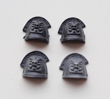 Warhammer 40K x4 Space Marine