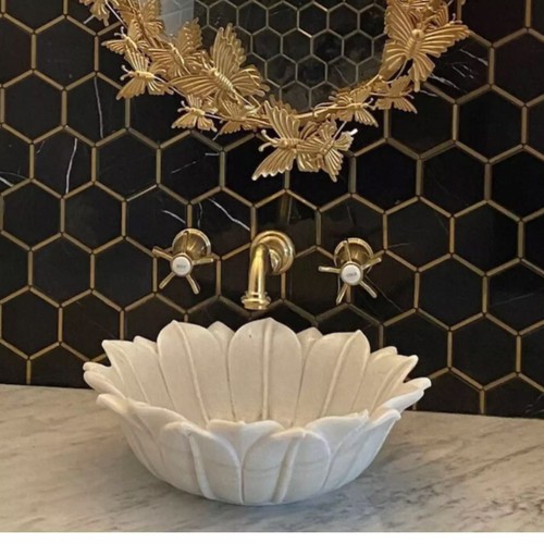 White lotus marble - white, wash