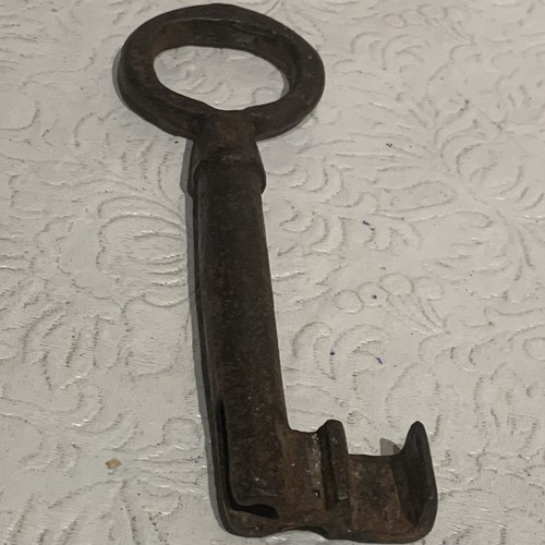 Rare antique hand forged - rare, 5”