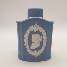 VTG Wedgwood Jasperware Light