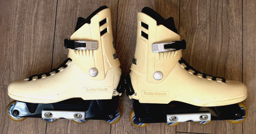 Aggressive inline rollerblade - aggressive,