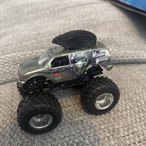 Hot wheels monster jam mohawk - monster,