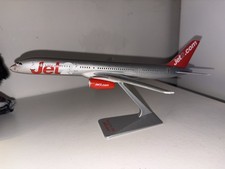 Jet2 757 Model Scale 1:200