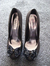 LADIES DARK GREY STILETTO HEEL SHOES SIZE 6