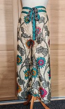 Up to UK Size 14 Tie Wrap